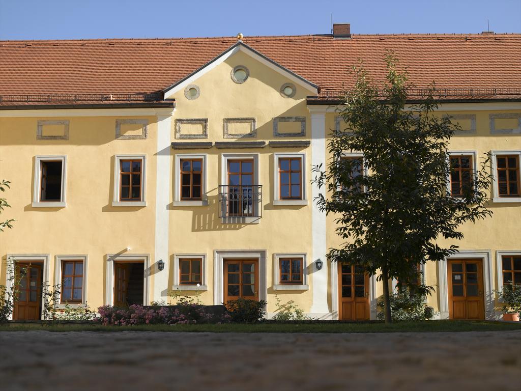 Gastehaus Im Weingut Schloss Proschwitz Hotel Meissen Bagian luar foto